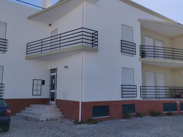 Ferienwohnung Guestready - Charming Accents Near The Beach Sesimbra Exterior foto